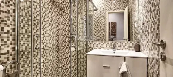 5 غرف نوم منزل ذو طابقين في Lisbon, Portugal رقم 12677 11