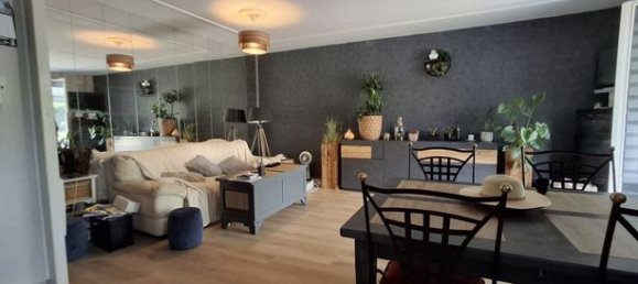 Дуплекс с 3 спальнями в Гйеран-Гранж, Франция № 307682 16