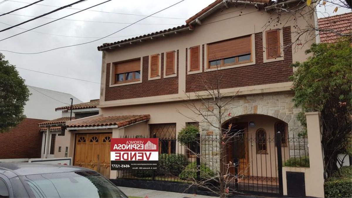 3 bedrooms House in Moron, Argentina No. 52424