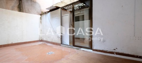 75m² Commercial property in Barcelona, Spain No. 175527 3