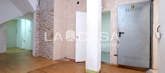 75m² Commercial property in Barcelona, Spain No. 175527 14