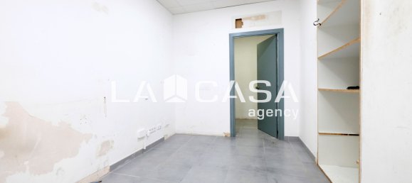75m² Commercial property in Barcelona, Spain No. 175527 8