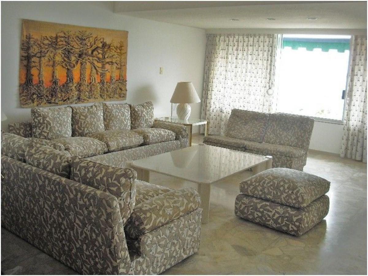 3 bedrooms House in Maldonado, Uruguay No. 2321