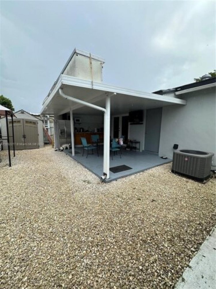 3 Schlafzimmer Haus in Miami, USA, Nr. 250939