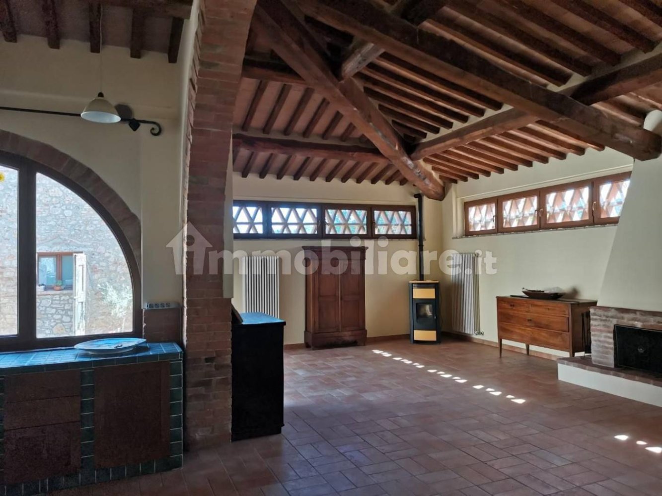 Casa de 4 dormitorios en Monteriggioni, Italy No. 288737