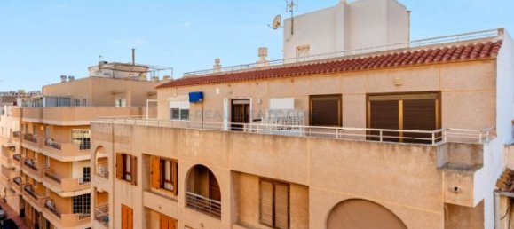 Apartamento de 3 dormitorios en Torrevieja, Spain No. 94349 10