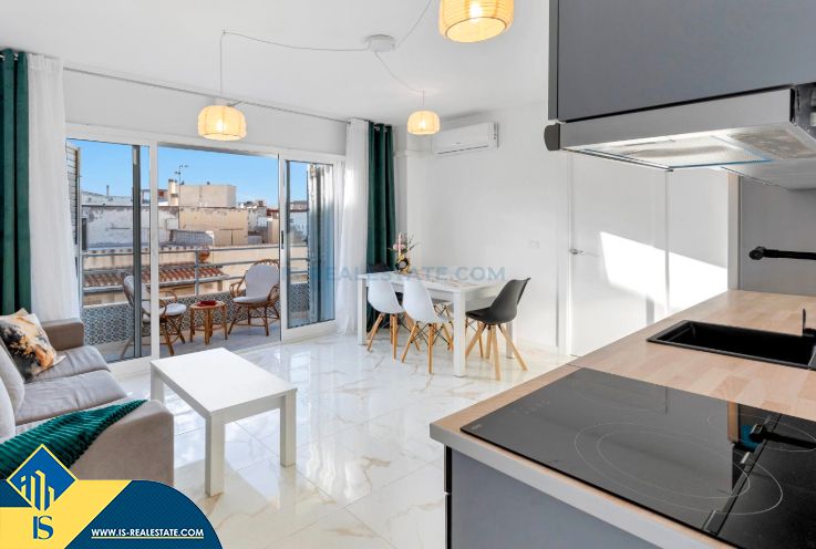 Apartamento de 3 dormitorios en Torrevieja, Spain No. 94349
