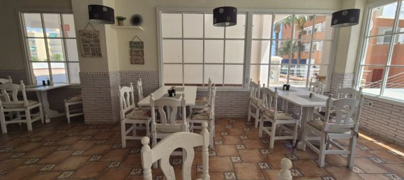 Коммерческая недвижимость 130м² в Эль Кампельо, Испания № 138147 4