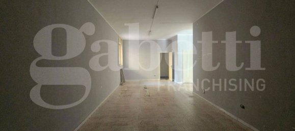 2-Zimmer Gewerbliche Immobilie in Messina, Italy, Nr. 265876 2