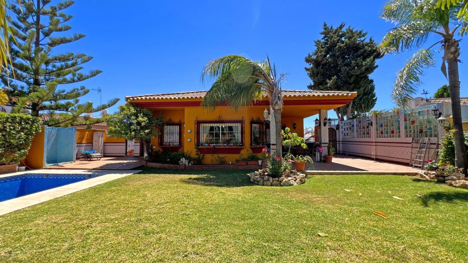 Villa T6 em Marbella, Spain N.º 151305