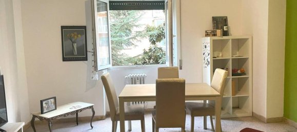 4 rooms Apartment in Rome, Italy No. 34105 2