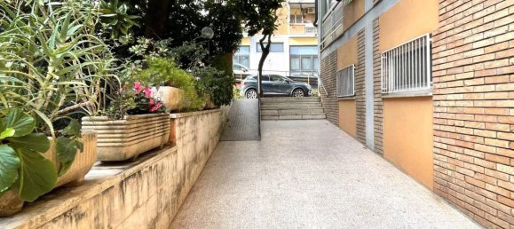 4 rooms Apartment in Rome, Italy No. 34105 33