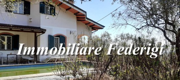 Villa de 4 dormitorios en Castelnuovo Magra, Italy No. 261802 2