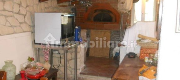 Villa de 4 dormitorios en Castelnuovo Magra, Italy No. 261802 40