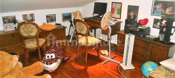 Villa de 4 dormitorios en Castelnuovo Magra, Italy No. 261802 30