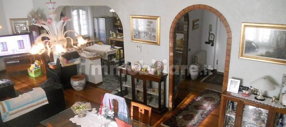 Villa de 4 dormitorios en Castelnuovo Magra, Italy No. 261802 11