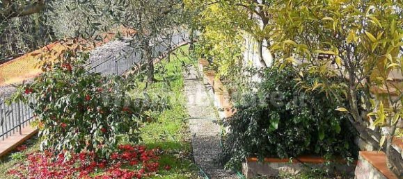 Villa de 4 dormitorios en Castelnuovo Magra, Italy No. 261802 6