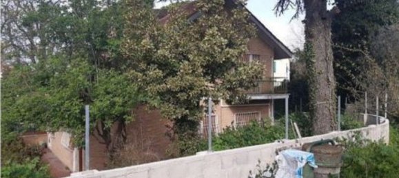 7 rooms Villa in Albano Laziale, Italy No. 109452 3