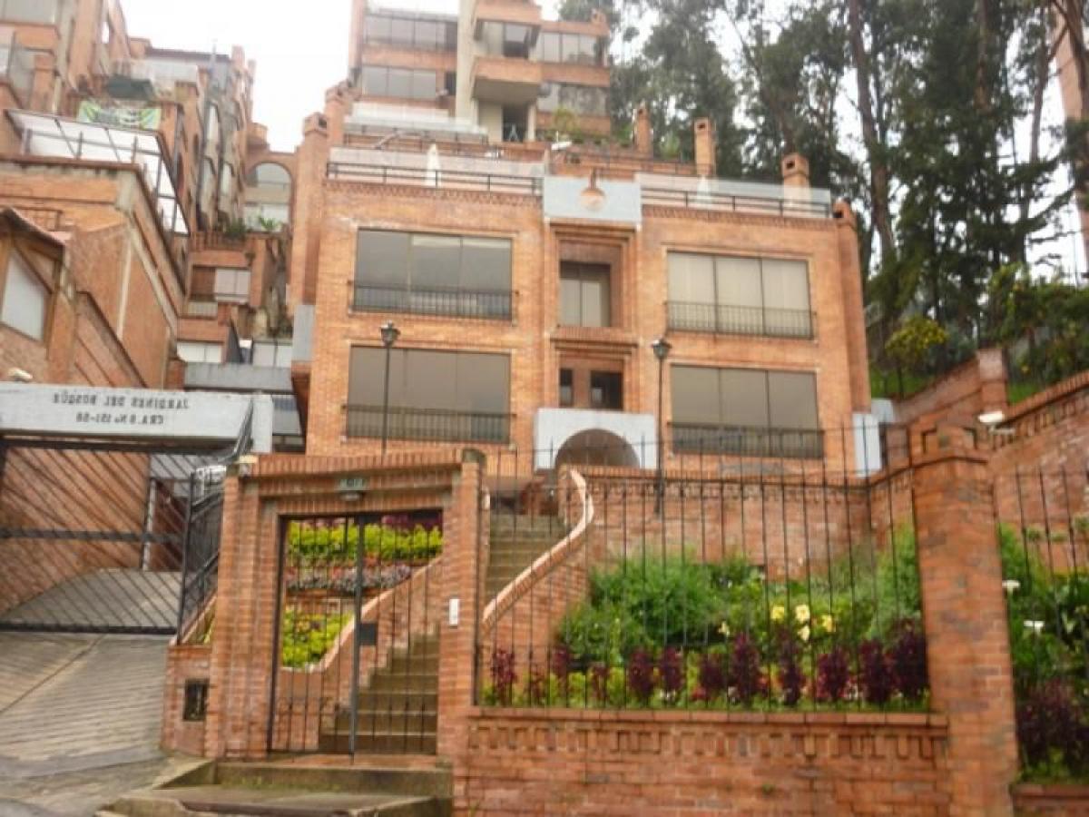 Дом с 3 спальнями в Богота, Колумбия № 13331