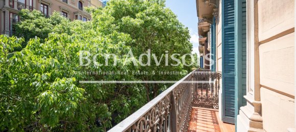 3 bedrooms Apartment in Eixample, Spain No. 79373 4