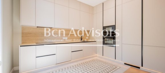 3 bedrooms Apartment in Eixample, Spain No. 79373 9