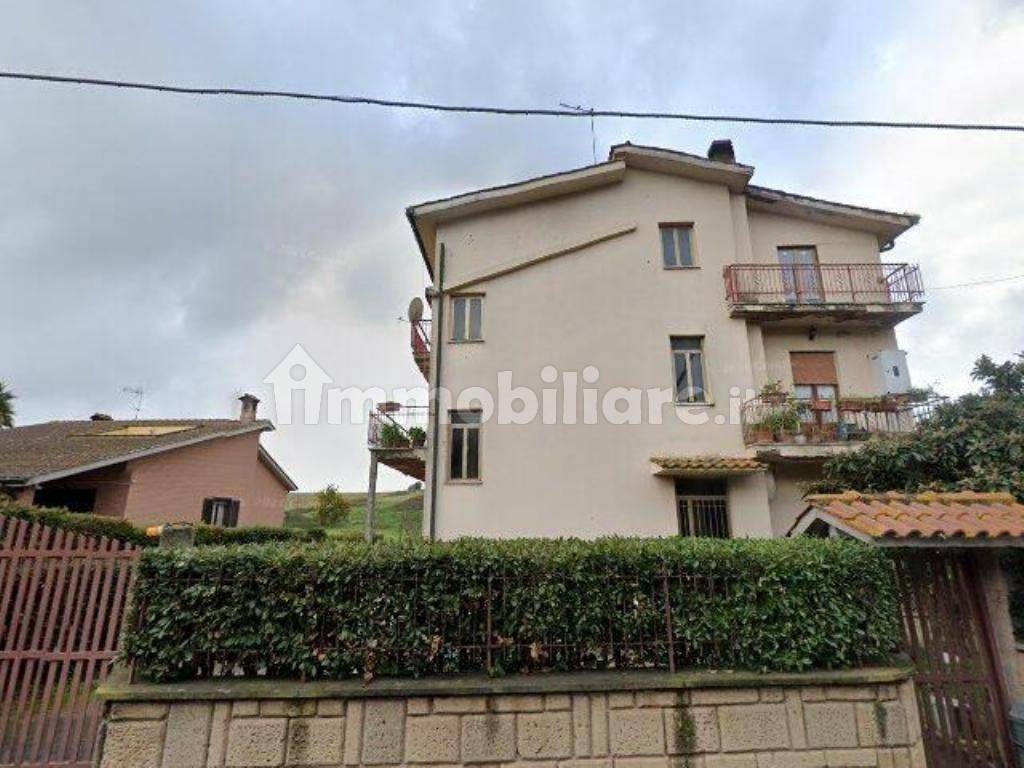 4 bedrooms Villa in Rome, Italy No. 97803