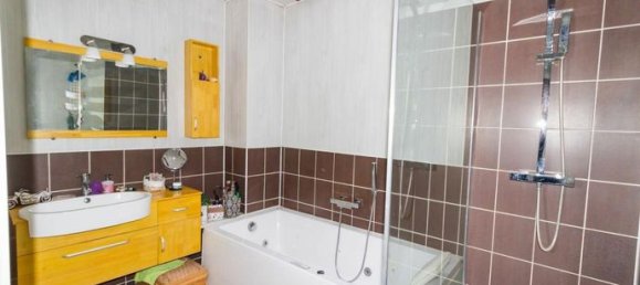 2 bedrooms House in Pyrenees-Orientales, France No. 303887 6