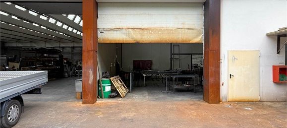 1غرفة مستودع في Gordona, Italy رقم 377689 8