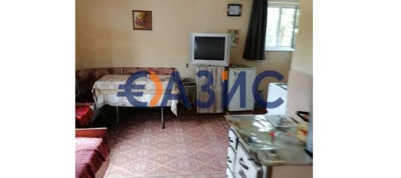 4 bedrooms House in Sredets, Bulgaria No. 495 8