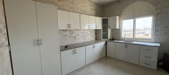 11 chambres Villa à Al Riffa, UAE No. 107273 10