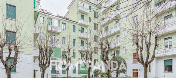 2-salle Appartement à Milan, Italy No. 246122 13