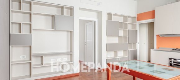 2-salle Appartement à Milan, Italy No. 246122 2