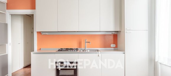 2-salle Appartement à Milan, Italy No. 246122 5