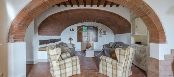 6 bedrooms Villa in Palaia, Italy No. 53697 12