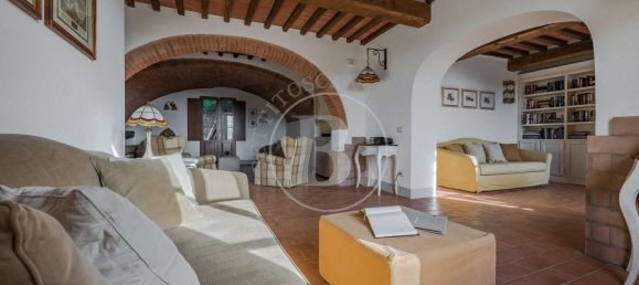 6 bedrooms Villa in Palaia, Italy No. 53697 11