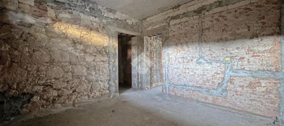 Дом с 8 комнатами в Альбаредо д’Адидже, Италия № 114208 6