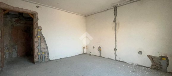 Дом с 8 комнатами в Альбаредо д’Адидже, Италия № 114208 22