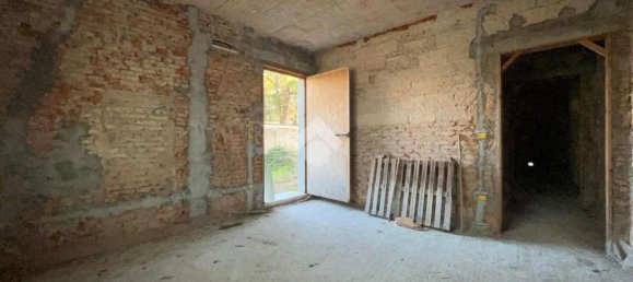 Дом с 8 комнатами в Альбаредо д’Адидже, Италия № 114208 5