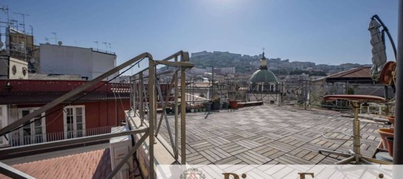 Ático de 4 dormitorios en Naples, Italy No. 106542 2