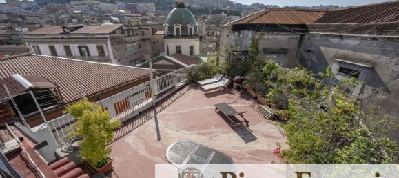 Ático de 4 dormitorios en Naples, Italy No. 106542 3