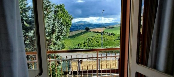 3 bedrooms House in Ortezzano, Italy No. 263143 6