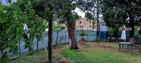 3 bedrooms House in Ortezzano, Italy No. 263143 5