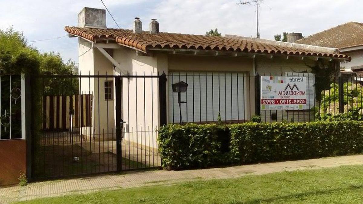 Studio in Almirante Brown, Argentina No. 96250