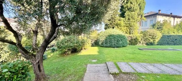 2-salle Appartement à Desenzano del Garda, Italy No. 4213 44