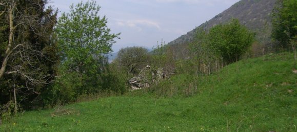 3360m² Land in Blessagno, Italy No. 313831 4