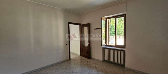 Apartamento de 2 dormitorios en Alba, Italy No. 318726 8