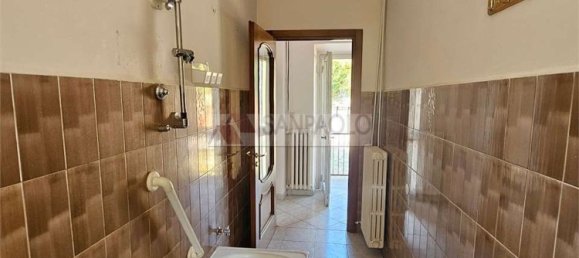 Apartamento de 2 dormitorios en Alba, Italy No. 318726 10