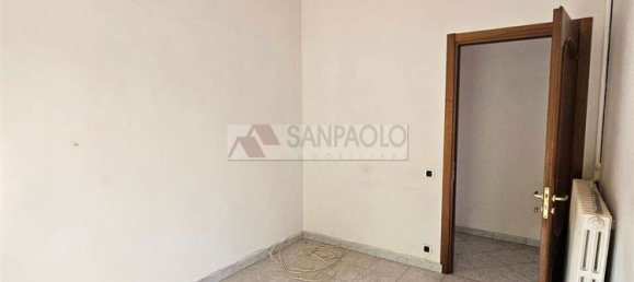 Apartamento de 2 dormitorios en Alba, Italy No. 318726 4