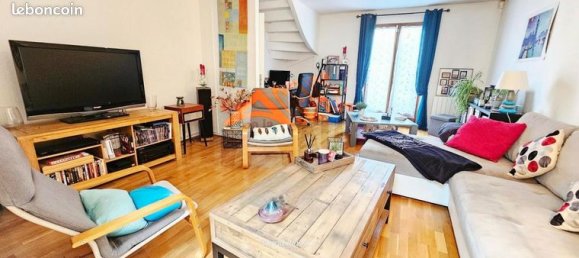 Casa de 3 dormitorios en Chaumontel, France No. 301174 4