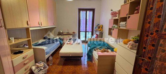 Вилла с 2 спальнями в Мортара, Италия № 233462 38